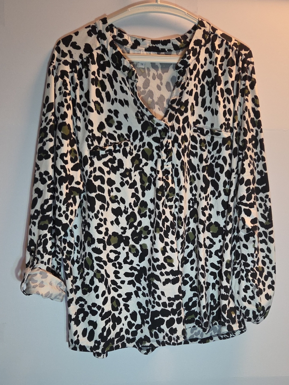 Leopard Print V-Neck Blouse - Black & White Size 1X